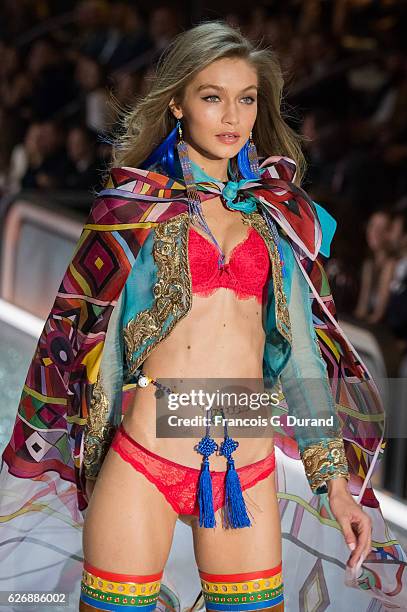 Gigi Hadid walks the runway at the Victoria's Secret Fashion Show on November 30, 2016 in Paris, France.