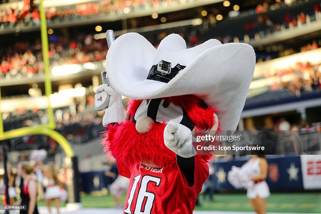 NCAA FOOTBALL: NOV 25 TFBI Shootout - Baylor v Texas Tech