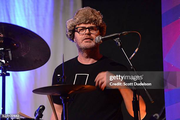 Actor Rainn Wilson performs onstage during Creed Bratton's benefit concert for Lide Haiti at the Regent Theater DTLA on November 30, 2016 in Los...