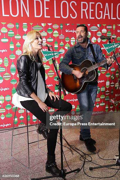 Jaume Anglada and Carolina Cerezuela present '2016 Gift Triathlon' at El Corte Ingles store on November 30, 2016 in Madrid, Spain.