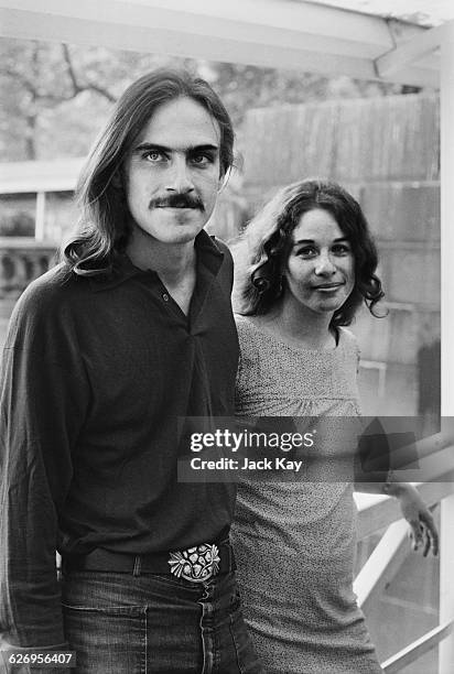 American singer-songwriters James Taylor and Carole King, 8th July 1971. They are in London to perform at the Royal Festival Hall.