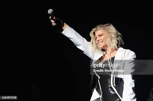 Fergie performs onstage at Two Ten Footwear Foundation's 77th annual dinner and gala at Hammerstein Ballroom on November 30, 2016 in New York City.