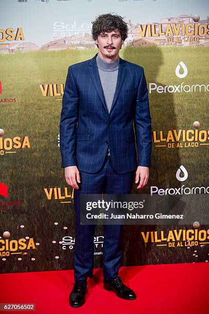 Antonio Pagudo attends 'Villaviciosa De Al Lado' premiere at Capitol Cinema on December 1, 2016 in Madrid, Spain.