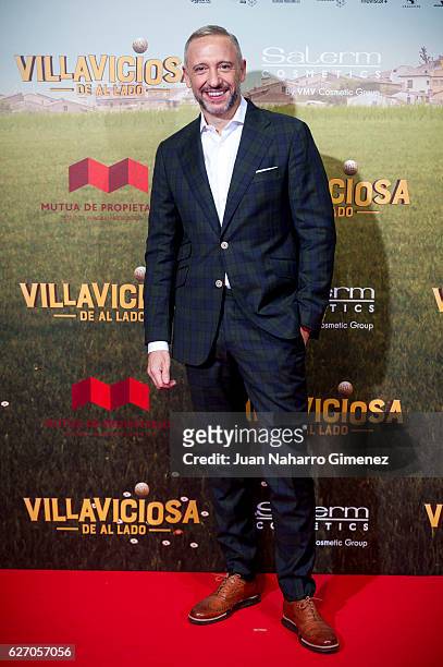 Nacho G.Velilla attends 'Villaviciosa De Al Lado' premiere at Capitol Cinema on December 1, 2016 in Madrid, Spain.