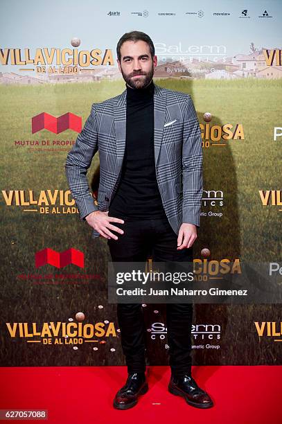 Jon Plazaola attends 'Villaviciosa De Al Lado' premiere at Capitol Cinema on December 1, 2016 in Madrid, Spain.