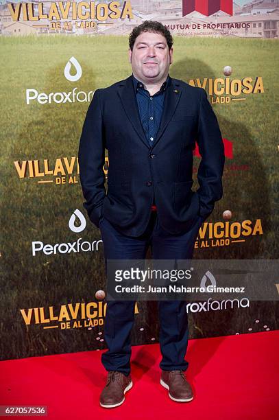Jorge Asin attends 'Villaviciosa De Al Lado' premiere at Capitol Cinema on December 1, 2016 in Madrid, Spain.