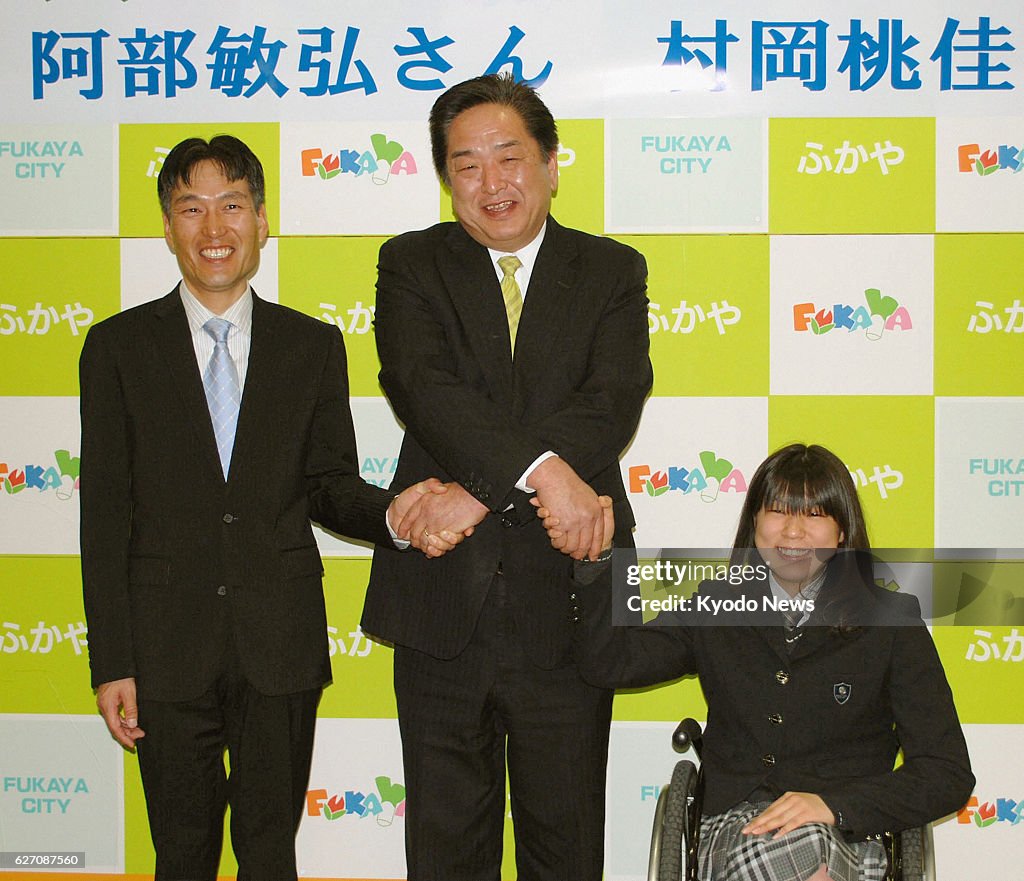 Paralympic athletes visit mayor in Saitama Pref.