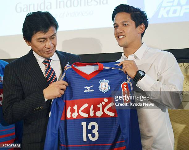 Indonesia - Dutch-born Indonesia forward Irfan Bachdim holds a press conference in Jakarta on Jan. 27, 2014. He has officially joined J-League...