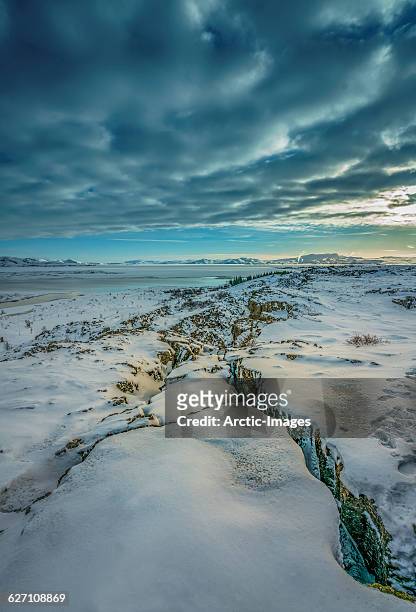 almannagja fissure, mid-atlantic ridge, iceland - thingvellir national park 個照片及圖片檔