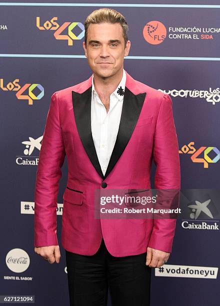 Robbie Williams poses for a photocall during the Los 40 Music Awards 2016 held at the Palau Sant Jordi on December 1, 2016 in Barcelona, Spain.