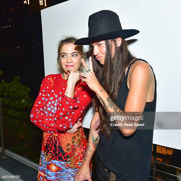 Tea Van Rees 1,053 Tasya Van Ree Photos & High Res Pictures - Getty Images