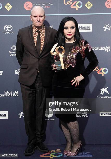 Nacho Canut and Alaska pose backstage after receiving an award at the Los 40 Music Awards 2016 held at the Palau Sant Jordi on December 1, 2016 in...