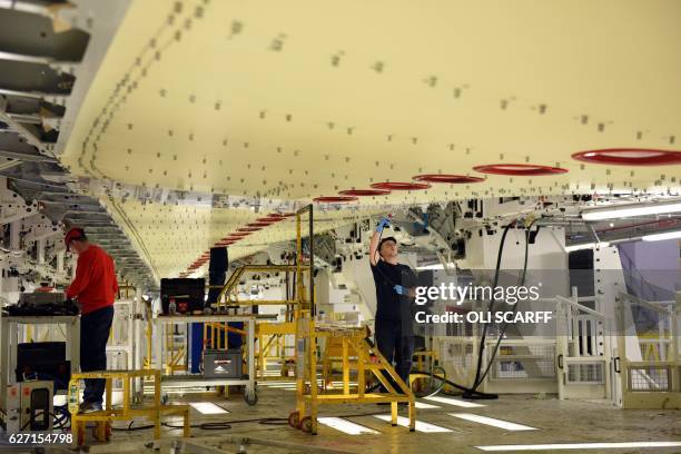 Wing Manufacturing Process 339 Airbus Wing Production In Broughton Stock Photos, High-Res Pictures ...