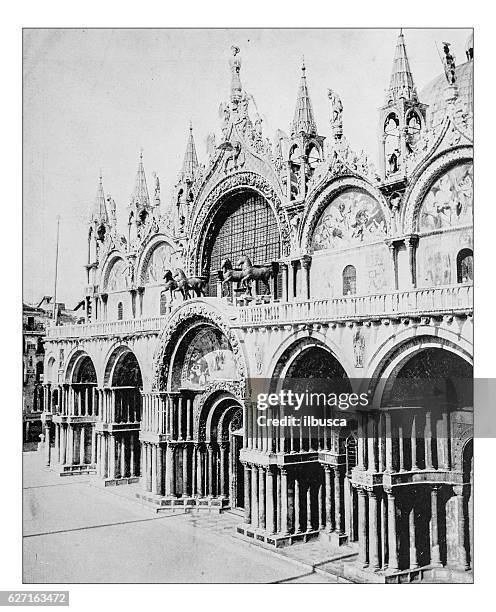 ilustraciones, imágenes clip art, dibujos animados e iconos de stock de fotografía antigua de la fachada de la basílica de san marcos (venecia, italia) - mosaico fotos