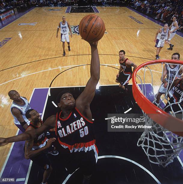 Forward Zach Randolph of the Portland Trail Blazers shoots a hook shot during the NBA game against the Sacramento Kings at Arco Arena in Sacramento,...