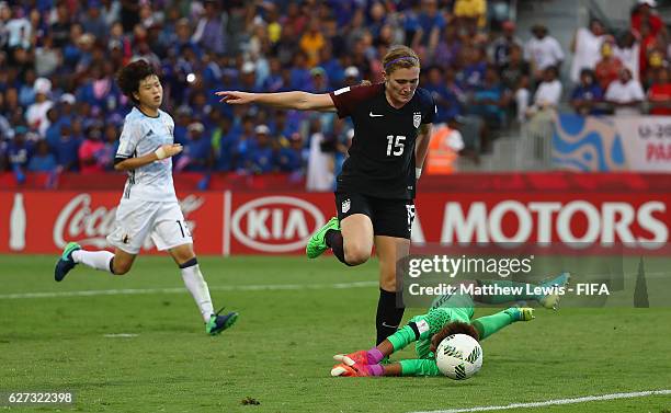 Jessie Scarpa of the United States looks to beat Chika Hirao of Japan during the FIFA U-20 Women's World Cup Papua New Guinea 2016 Third Place Play...