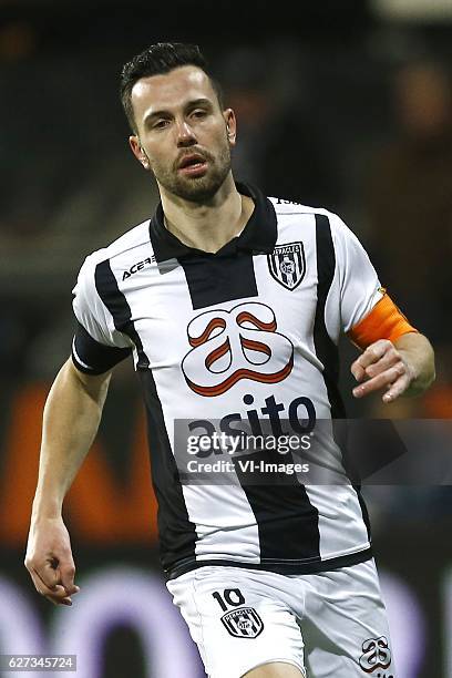 Thomas Bruns of Heracles Almeloduring the Dutch Eredivisie match between Heracles Almelo and NEC Nijmegen at Polman stadium on December 02, 2016 in...