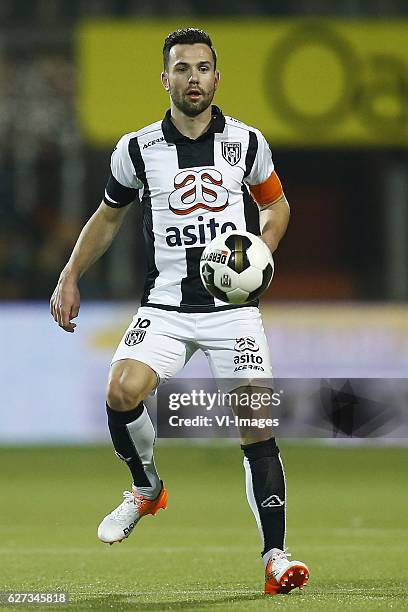 Thomas Bruns of Heracles Almeloduring the Dutch Eredivisie match between Heracles Almelo and NEC Nijmegen at Polman stadium on December 02, 2016 in...