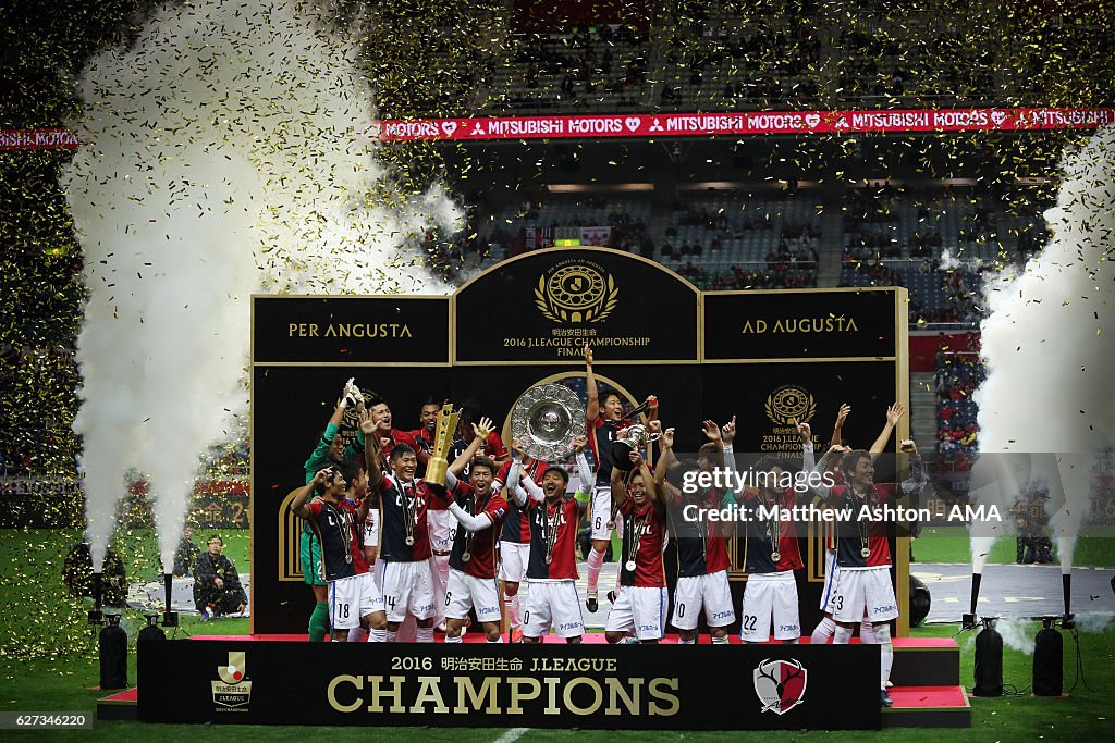Urawa Red Diamonds v Kashima Antlers - J.League Championship Final 2nd Leg