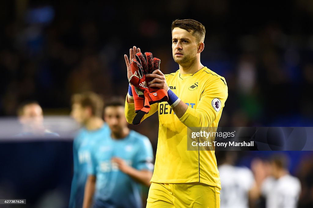 Tottenham Hotspur v Swansea City - Premier League