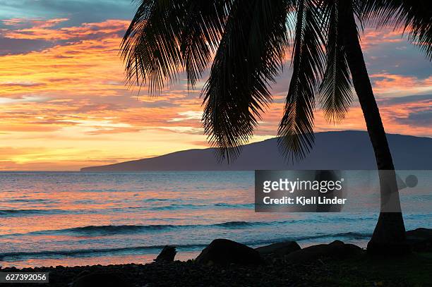 hawaii sunset over olowalu - lanai stock pictures, royalty-free photos & images