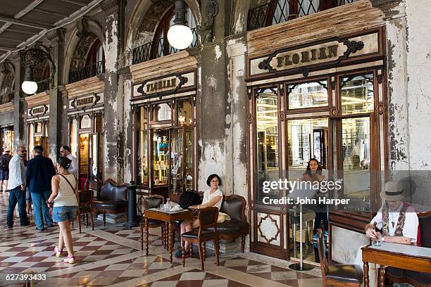 florian cafe, venice, italy - cafe florian stock pictures, royalty-free photos & images