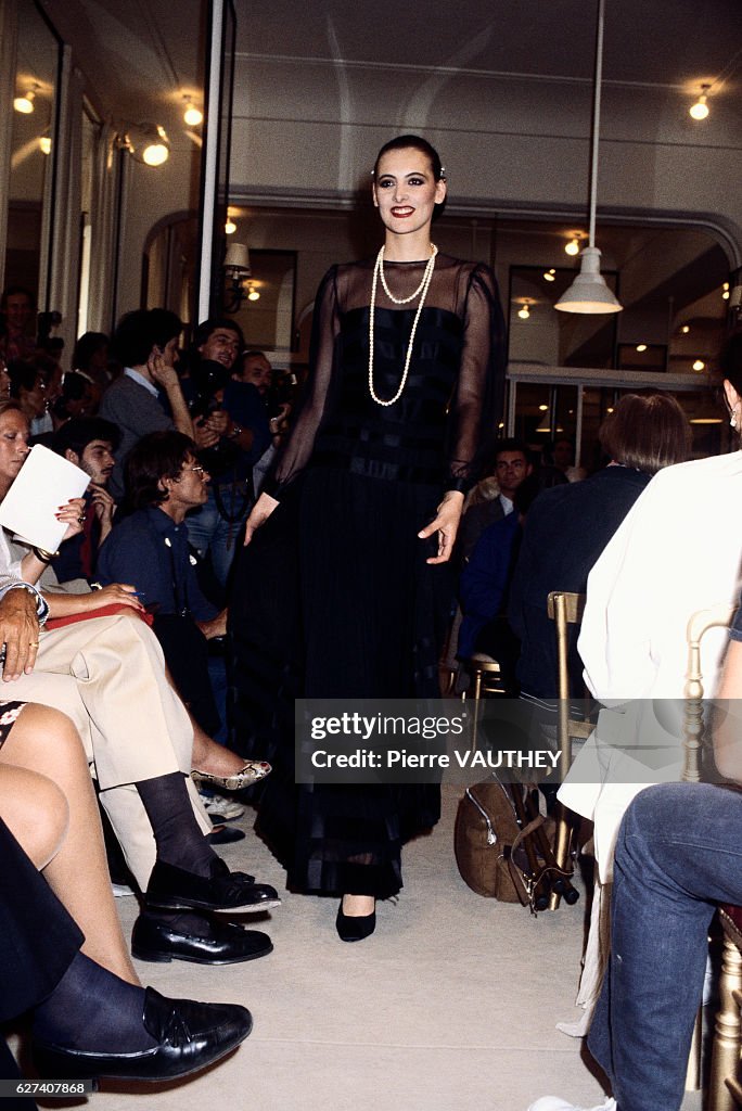 Chanel Autumn-Winter 1982-1983 Fashion Show
