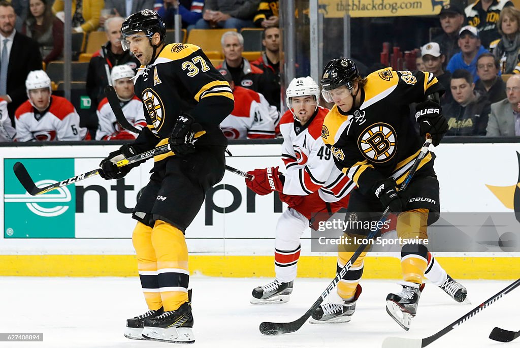 NHL: DEC 01 Hurricanes at Bruins