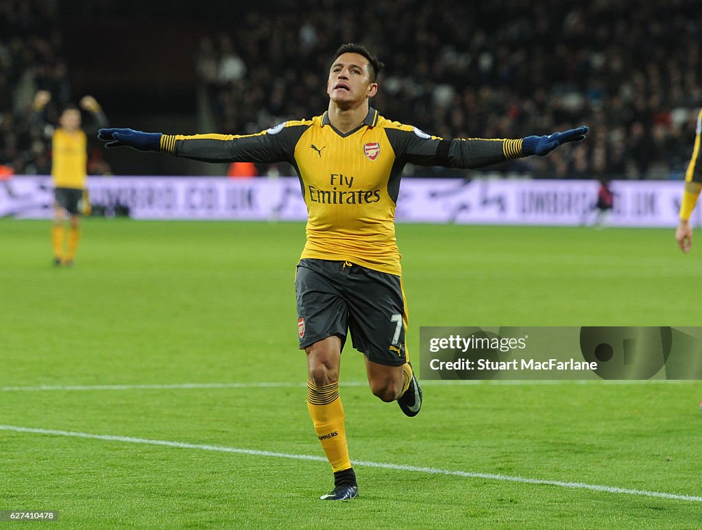 West Ham United v Arsenal - Premier League