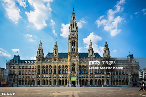 rathaus (cityhall) of vienna, austria - vienna town hall stock pictures, royalty-free photos & images