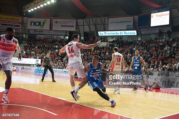 Dominic Waters in action during the Italy Lega Basket of Serie A, match between Openjobmetis VARESE vs Red October Cantù, Italy on 3 December 2016 in...