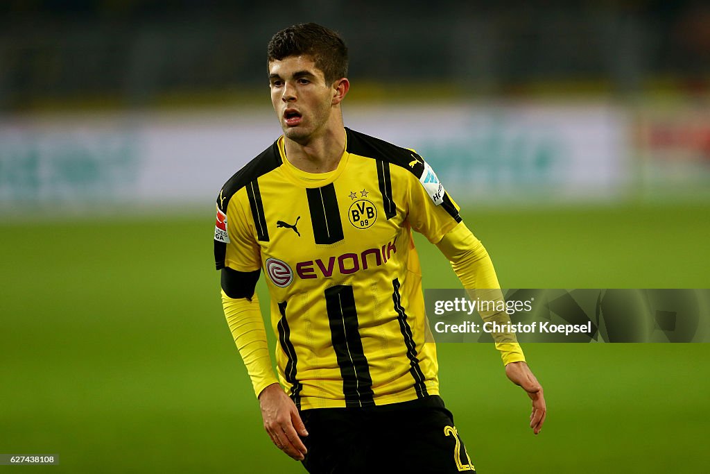 Borussia Dortmund v Borussia Moenchengladbach - Bundesliga