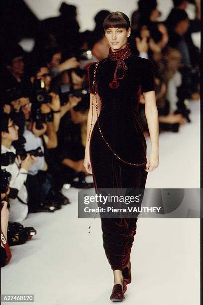 AUTUMN/ WINTER 94-95 READY-TO-WEAR: CHRISTIAN DIOR