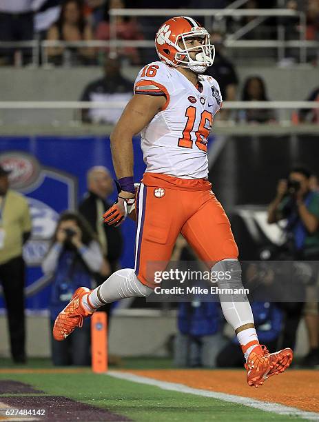 Jordan Leggett of the Clemson Tigers scores a touchdown during the ACC Championship against the Virginia Tech Hokies on December 3, 2016 in Orlando,...