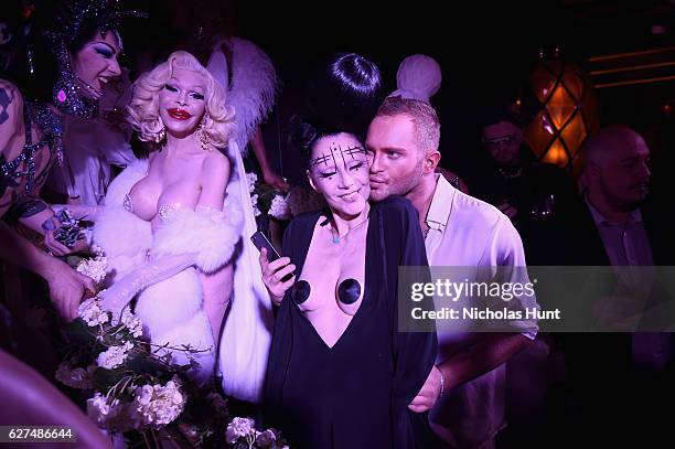 Violet Chachki, Amanda Lepore, Susanne Bartsch, and August Getty attend the August Getty 305 cocktail party with hosts August Getty and Susanne...