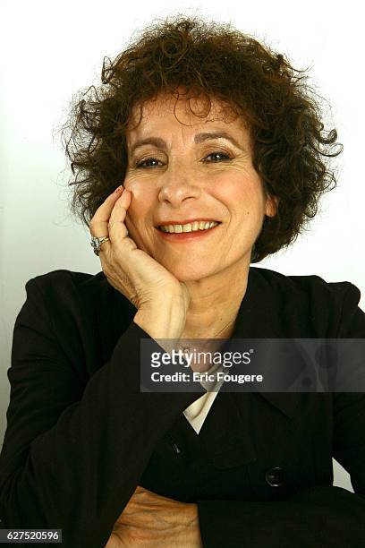 Marie Paule Belle on the set of TV show "Les Grands du Rire".