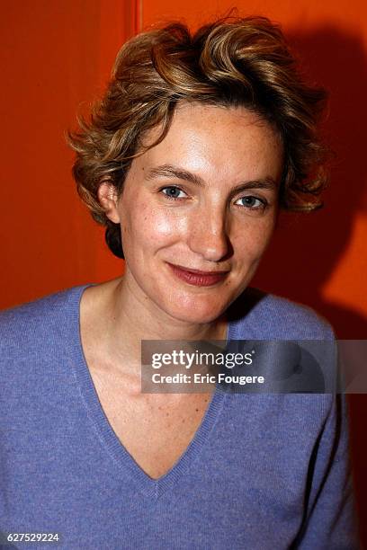 Anna Gavalda attends the 2008 "Salon du Livre" in Paris.