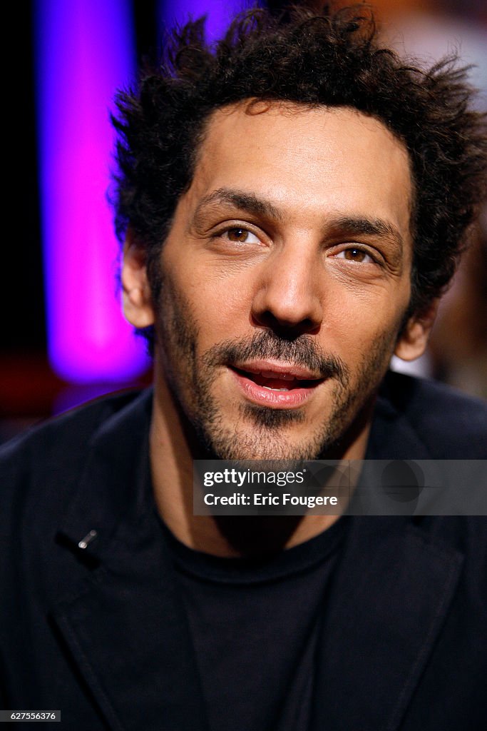 Actor Tomer Sisley At au FIELD De La Nuit Sur TF1 In Paris News actor-tomer-sisley-at-au-field-de-la-nuit-sur-tf1-in-paris-news