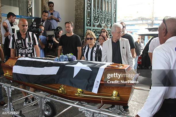 Body of journalist Guilherme Van Der Laars, from TV Globo, is buried in the São João Batista Cemetery, in Botafogo. He was one of the victims of the...