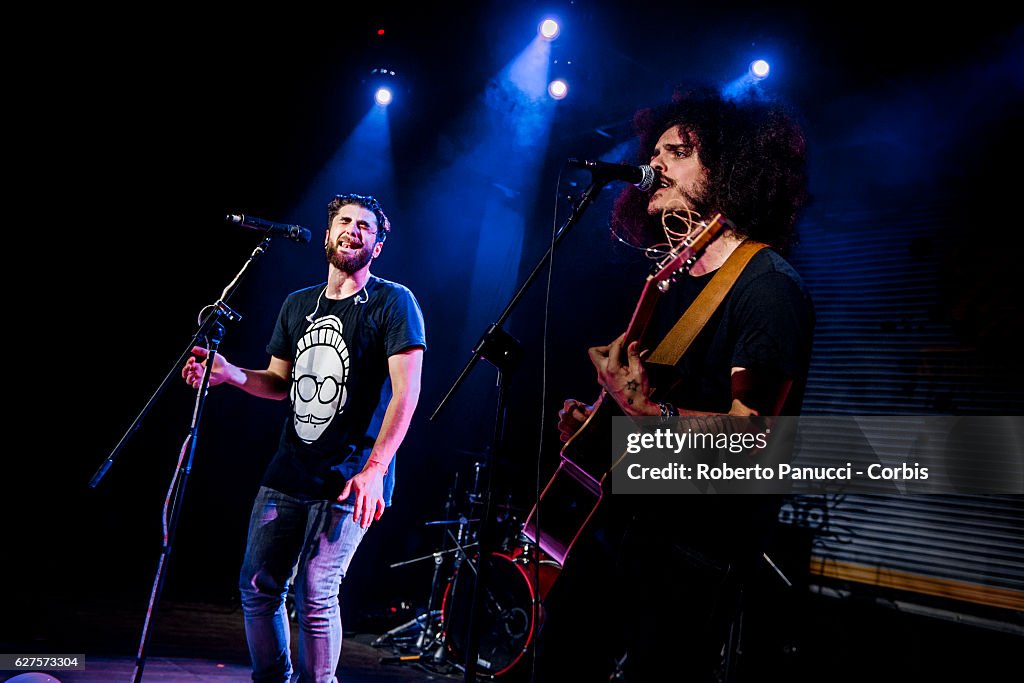 Gio Distance Singer Italian singer Giò Sada performs in concert with Davide Shorty at ...