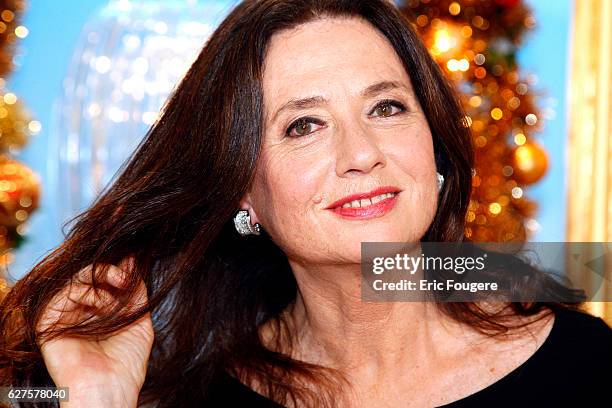 Singer Gigliola Cinquetti Photographed in PARIS