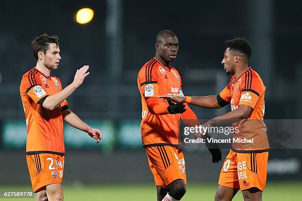 Vincent Le Goff , Zarko Toure and Steven Moreira of Lorient during the Ligue 1 match between Angers SCO and FC Lorient on December 3, 2016 in Angers,...
