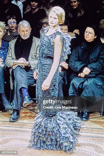Model walks Junya Watanabe's Fall 2000 RTW Runway collection.