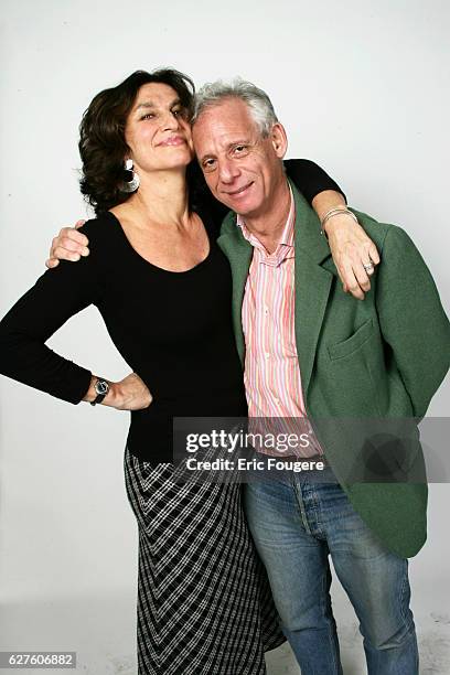 Fabienne Servan-Schreiber and Nicolas Traube in the studio at the 2004 French Television Producer's awards.