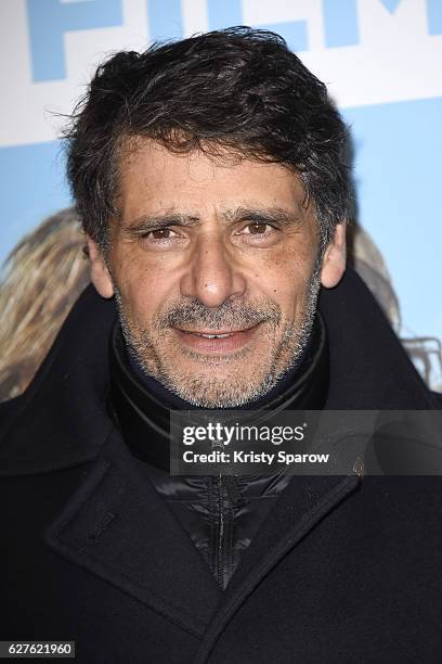 Pascal Elbe attends the "Le Coeur En Braille" Paris Premiere at Cinema Gaumont Marignan on December 4, 2016 in Paris, France.