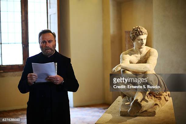 Franco Nero attends the Songs Of Stone' By Gabriele Tinti at Museo Nazionale Romano Palazzo Altemps on December 4, 2016 in Rome, Italy.