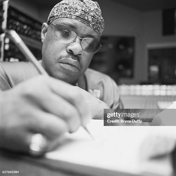 Guru Rapper 90s Guru (Rapper) Photos and Premium High Res Pictures - Getty Images