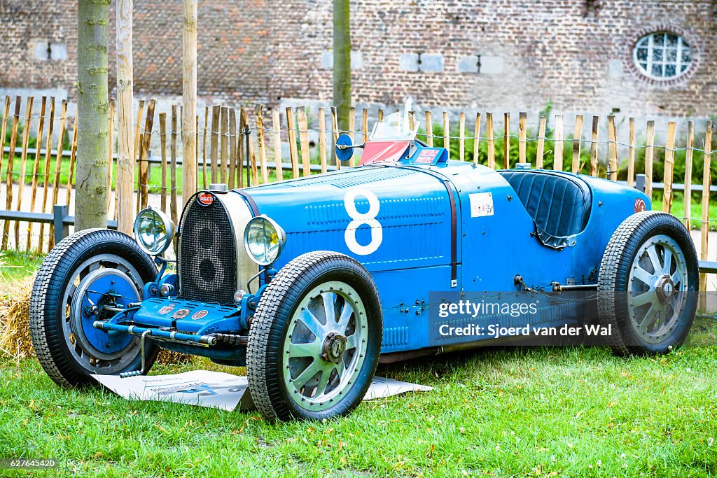 Oldtimer Rennwagen Bugatti Typ 35 Oldtimer Rennwagen Stock-Foto - Getty Images