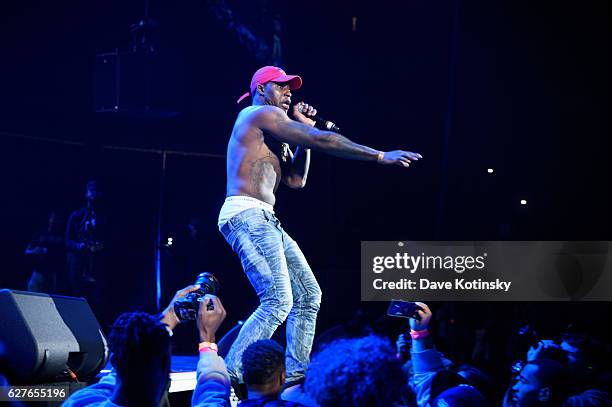 Phresher performs at the Hot 97's Hot For The Holidays Concert at Prudential Center on December 3, 2016 in Newark, New Jersey.