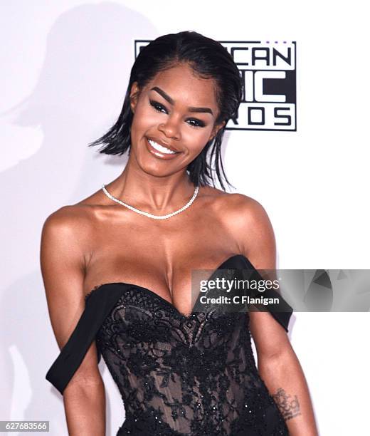 Teyana Taylor arrives at the 2016 American Music Awards held at Microsoft Theater on November 20, 2016 in Los Angeles, California.